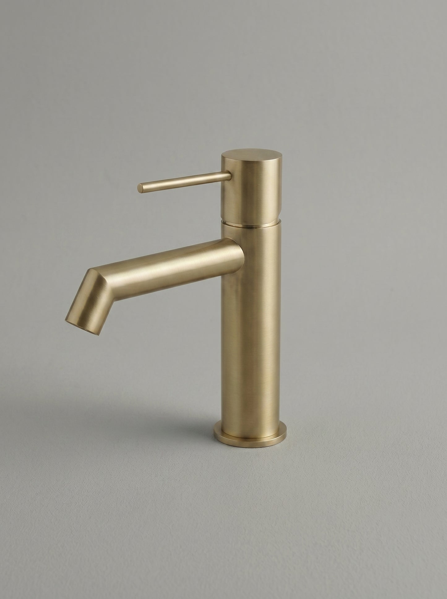 Mitigeur Lavabo Moderne en Laiton Massif - RIVO